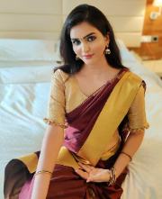 Varsha Chaudhary Top Rated Call Girl in Nagla Budh