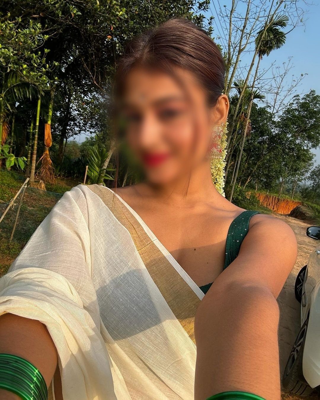 Nisha Stylish Call Girl in Nagla Padi